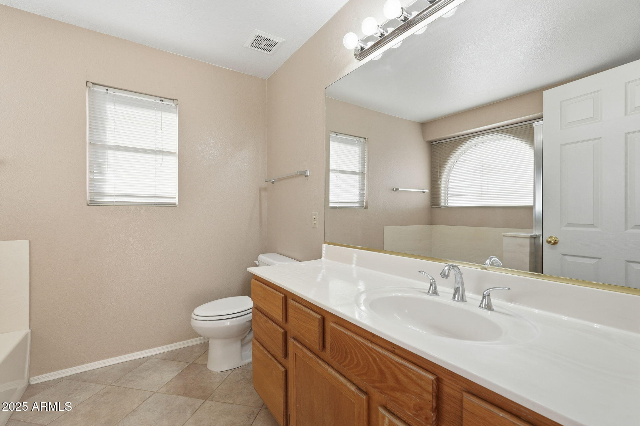 409 South Cholla Street Gilbert, AZ 85233 - Photo 12 of 21 027_ListerPros