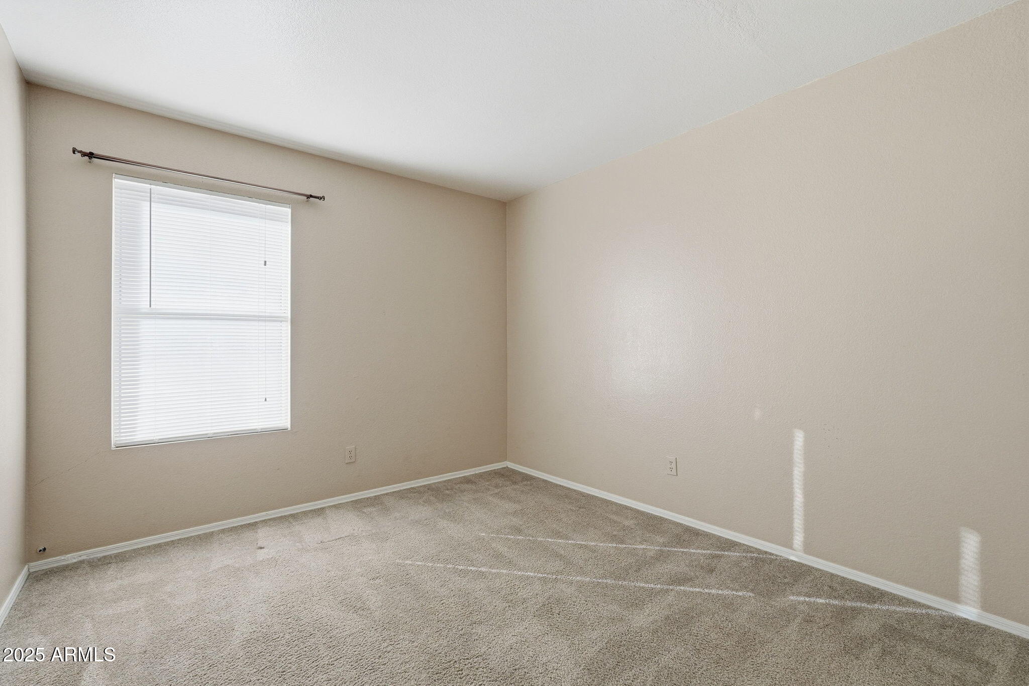 409 South Cholla Street Gilbert, AZ 85233 - Photo 17 of 21 024_ListerPros