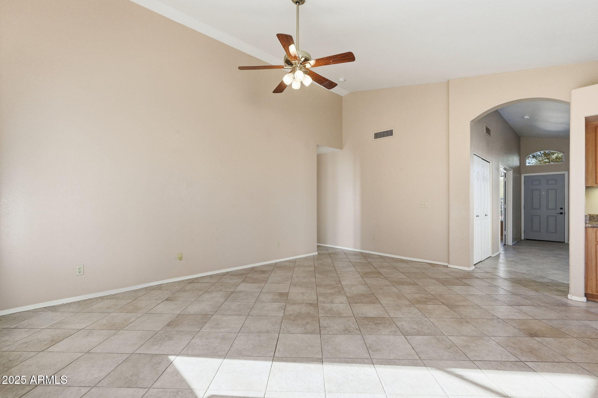 409 South Cholla Street Gilbert, AZ 85233 - Photo 9 of 21 009_ListerPros