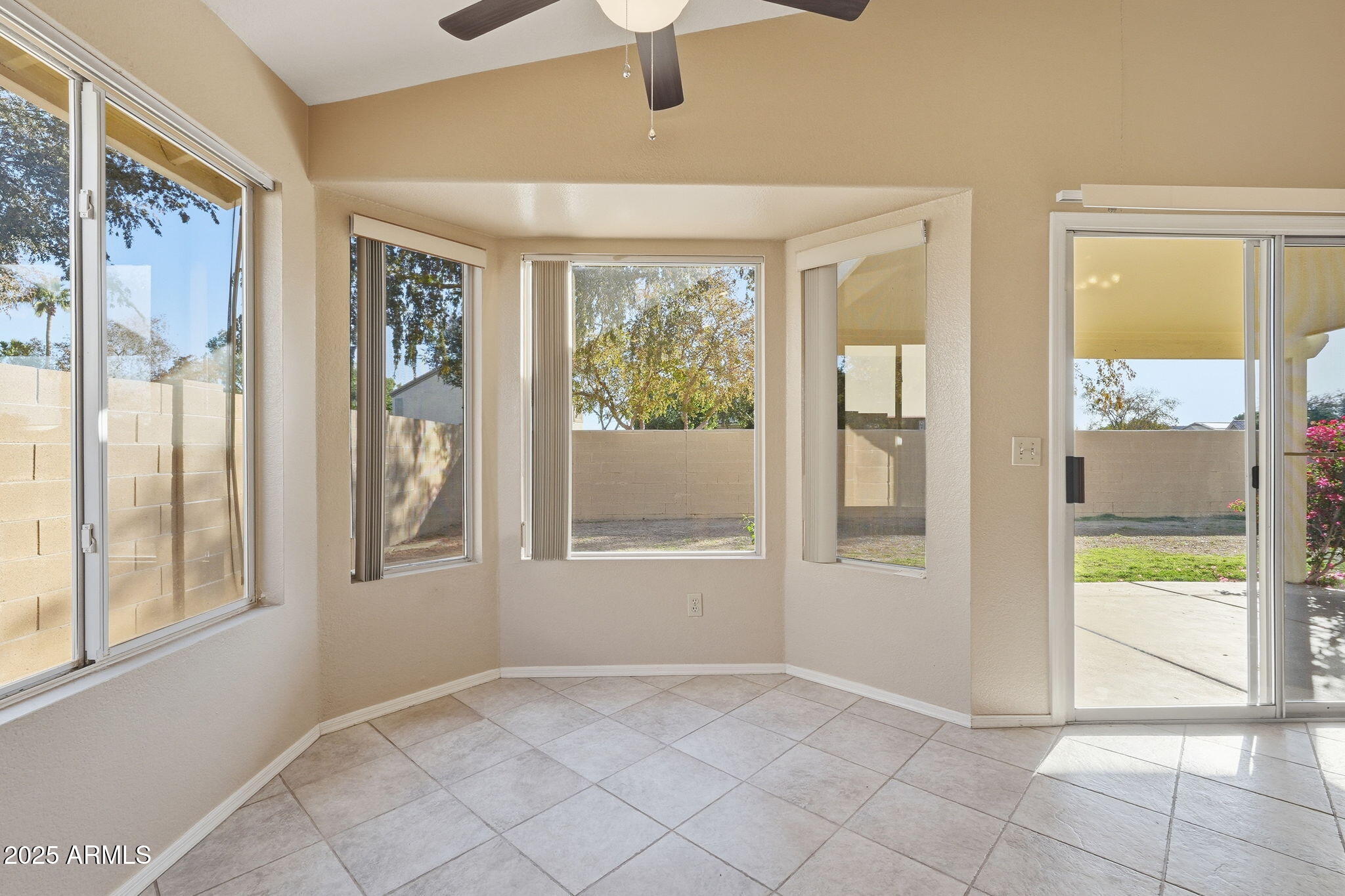 409 South Cholla Street Gilbert, AZ 85233 - Photo 10 of 21 016_ListerPros