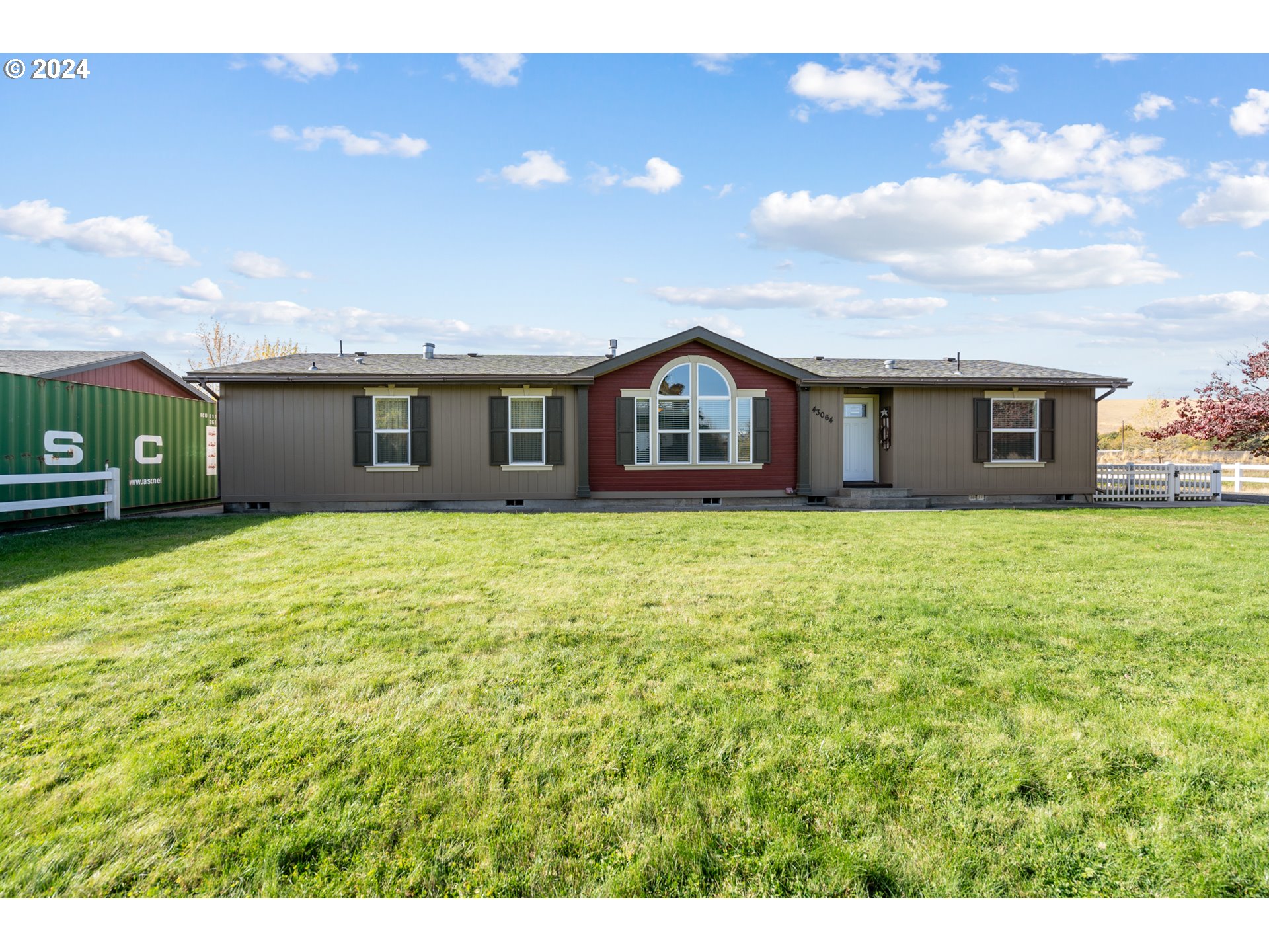 43064 Southwest Gateway Avenue Pendleton, OR 97801 - Photo 1 of 48 Gallery Image 1