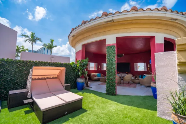 $12,000 | 410 Evernia Street, Unit 801, West Palm Beach, FL 33401