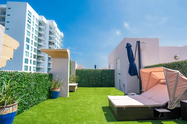 $12,000 | 410 Evernia Street, Unit 801, West Palm Beach, FL 33401