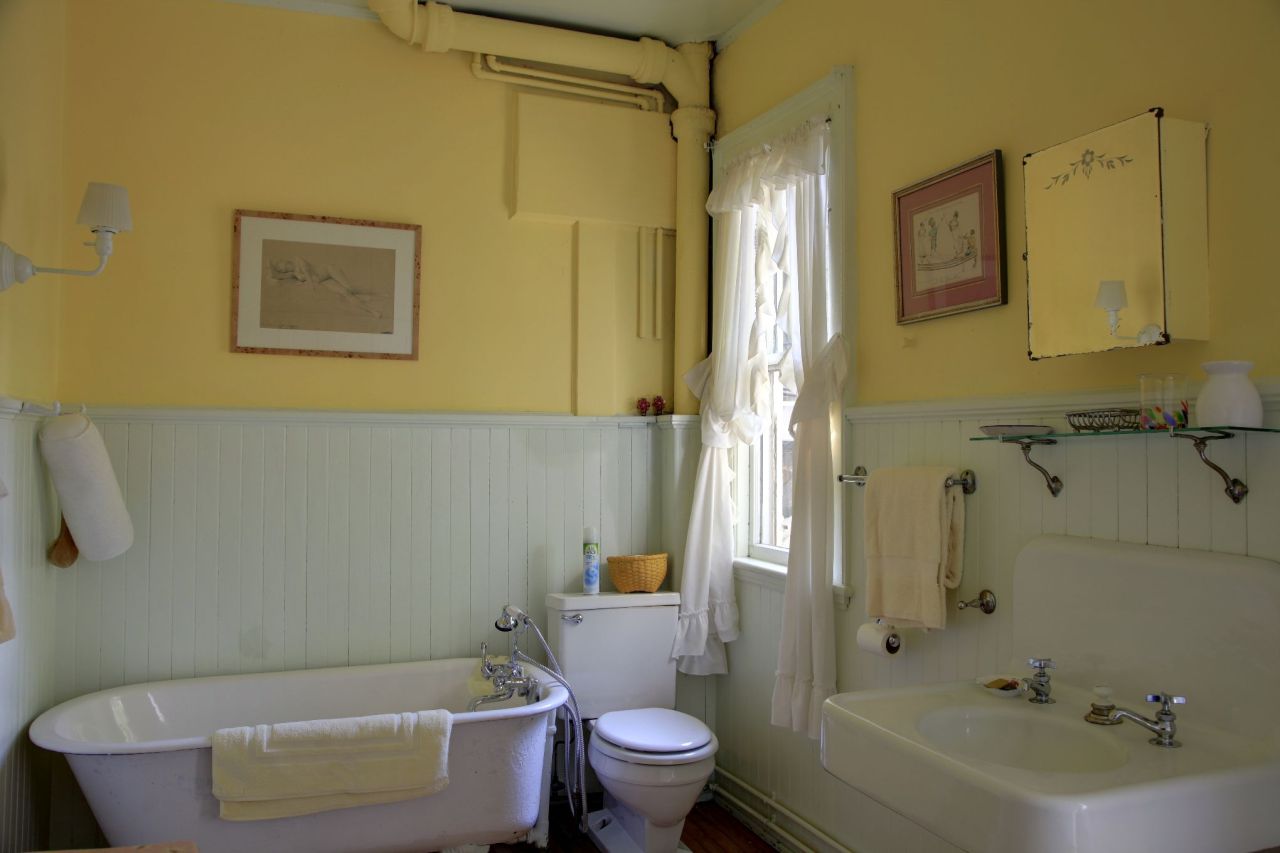 1 Glendale Middle Road Stockbridge, MA 01262 - Photo 22 of 45 a bathroom with a sink and bathtub with toilet