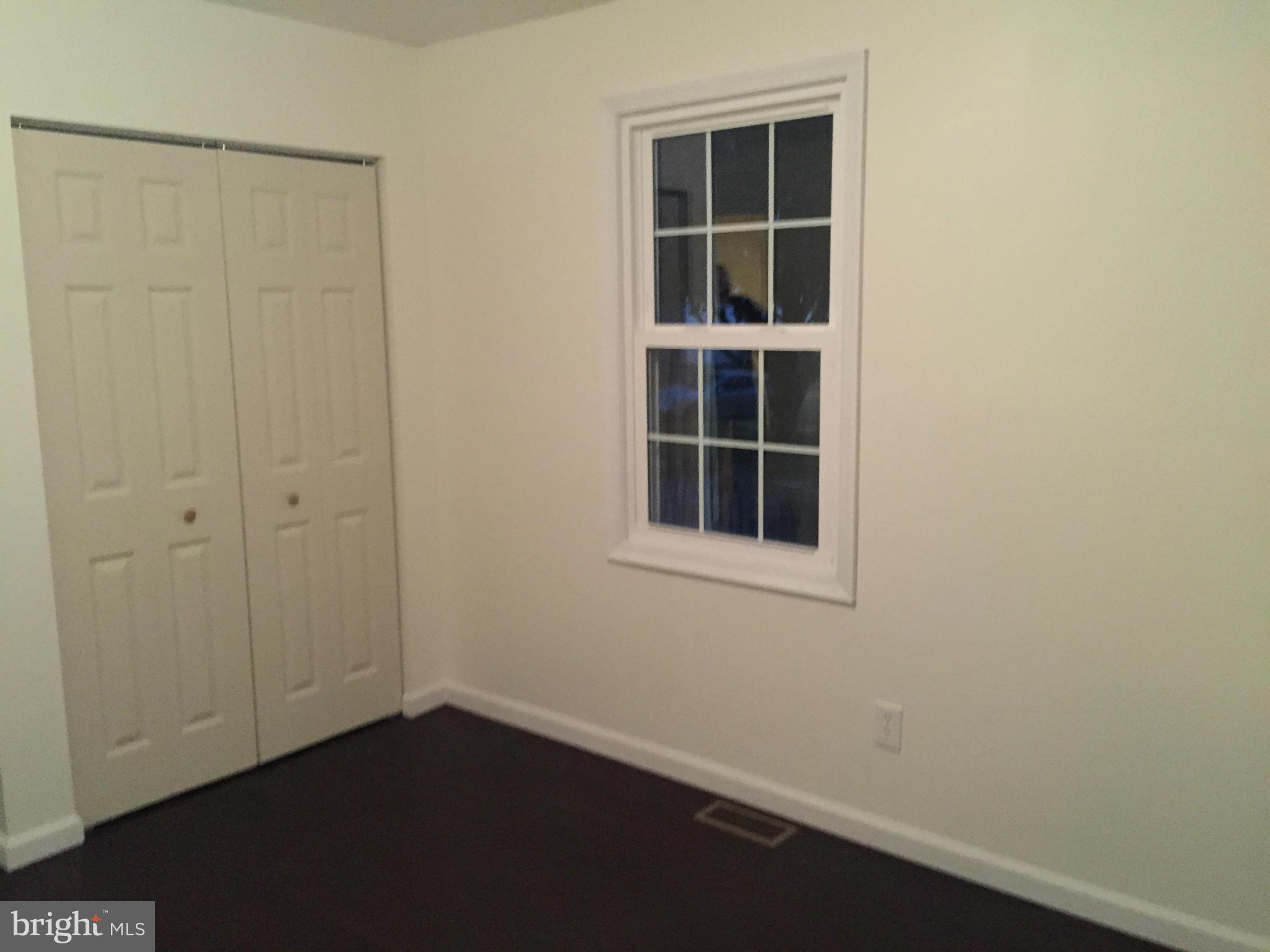 959 Martin Road Baltimore, MD 21221 - Photo 8 of 17 Bedroom (Master)