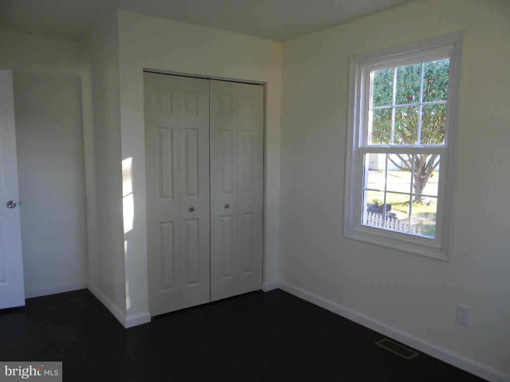 959 Martin Road Baltimore, MD 21221 - Photo 9 of 17 Bedroom
