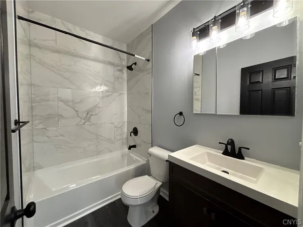 $1,650,000 | 208 Westcott Street, Syracuse, NY 13210