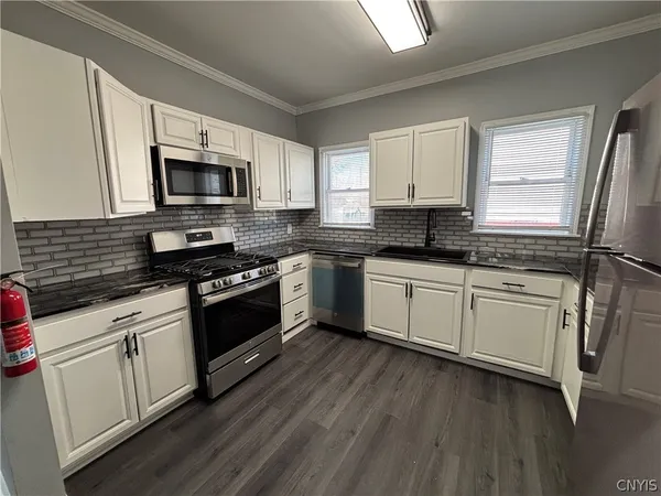 $1,650,000 | 208 Westcott Street, Syracuse, NY 13210