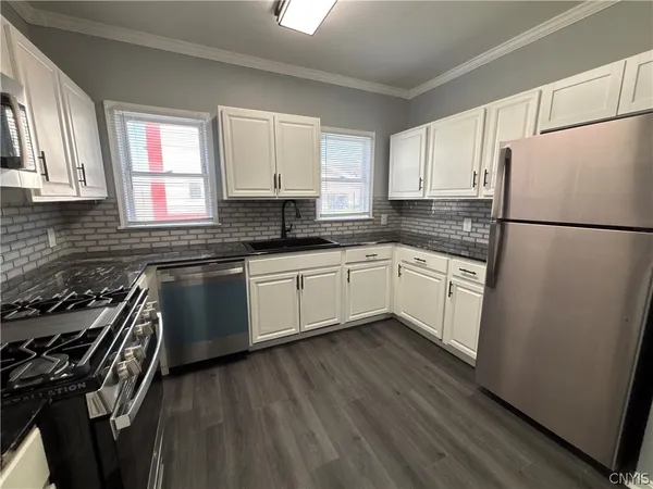 $1,650,000 | 208 Westcott Street, Syracuse, NY 13210