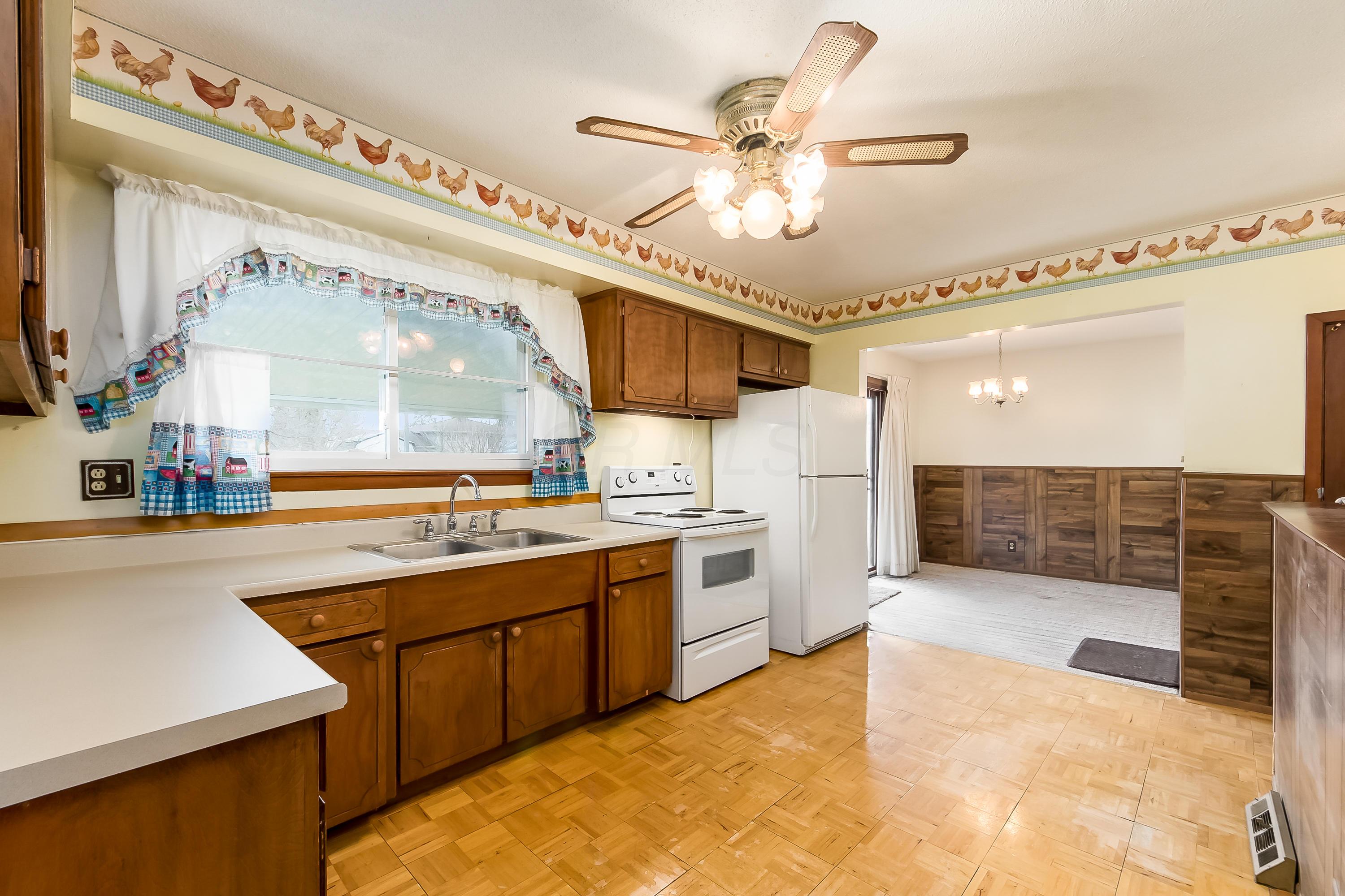 5035 Chingford Road Columbus, OH 43232 - Photo 6 of 30 Gallery Image 6