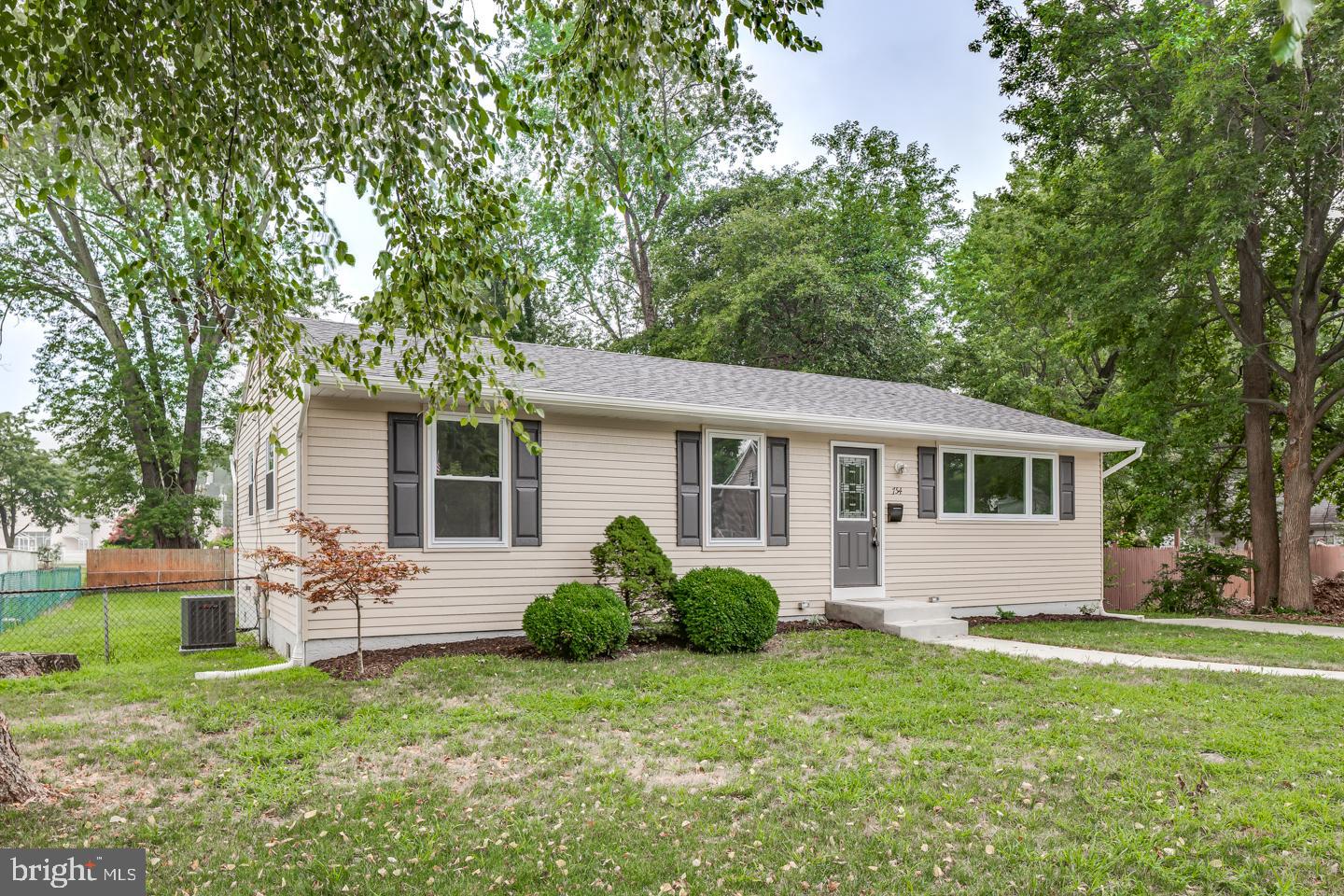 754 Maple Road Deptford, NJ 08096 - Photo 2 of 25 Gallery Image 2