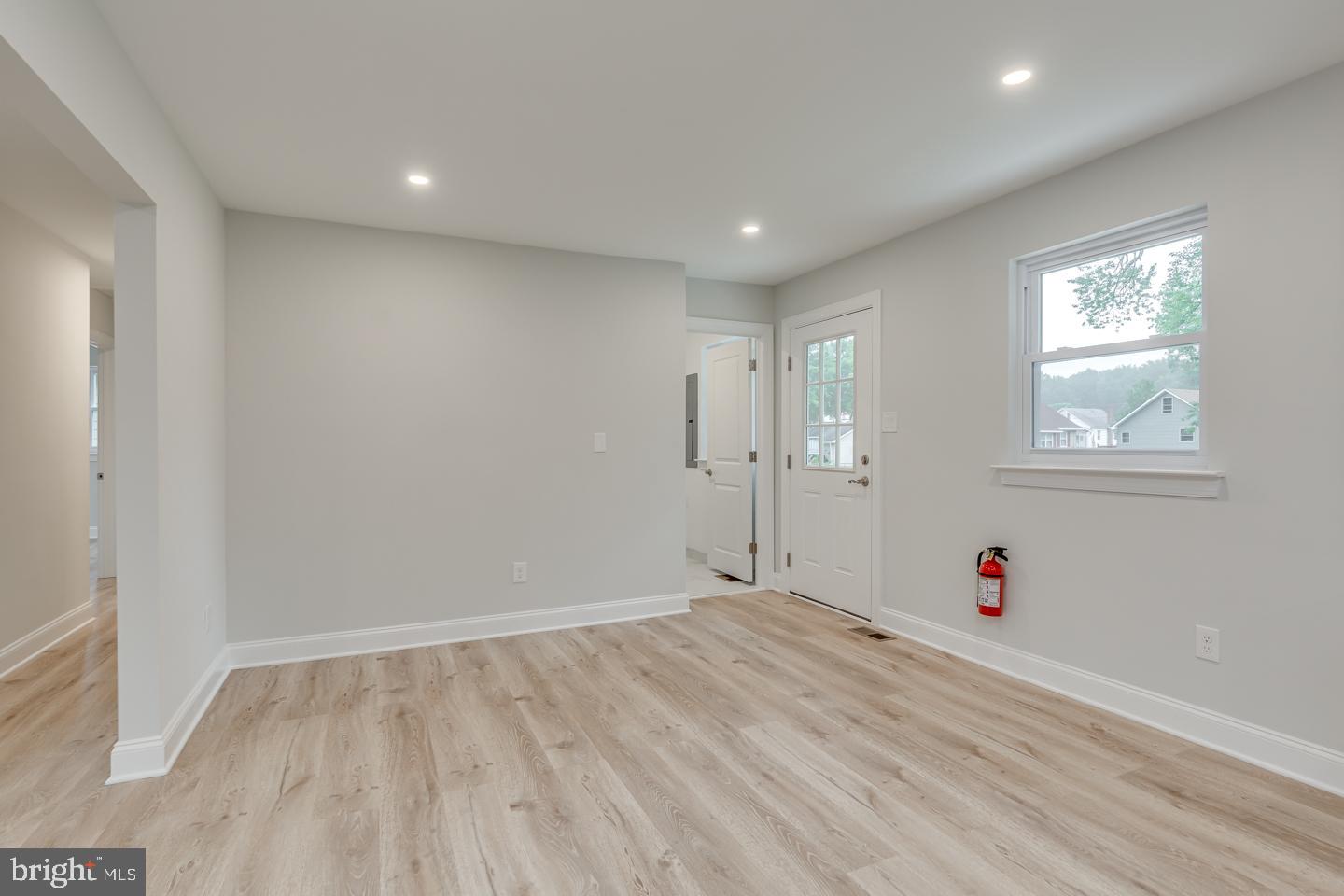 754 Maple Road Deptford, NJ 08096 - Photo 13 of 25 Gallery Image 13