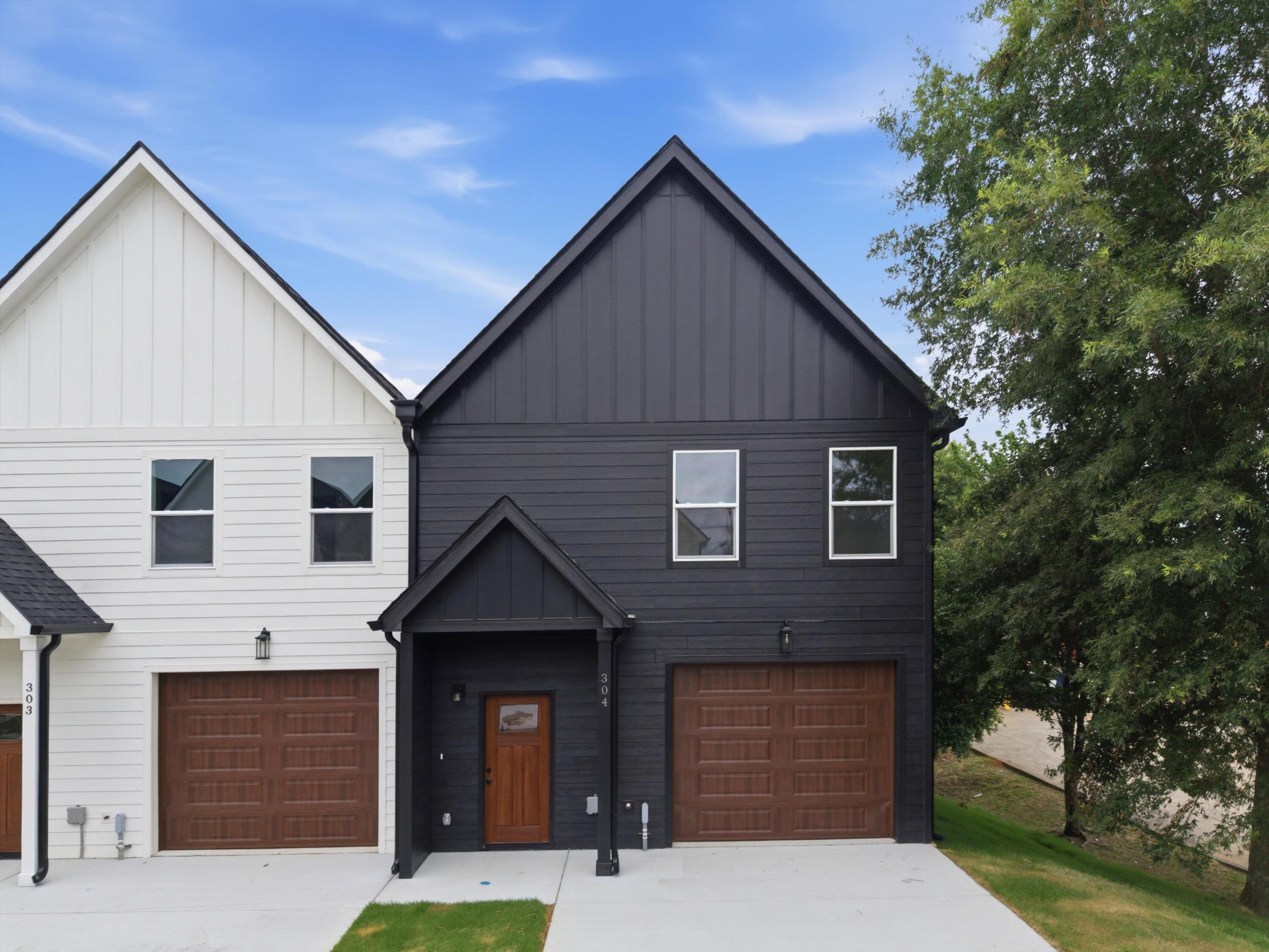 084-3696Michigan_Unit304