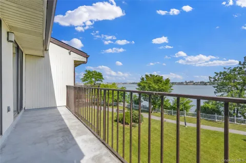 $893,000 | 12009 Riviera Court, Unit 10B | College Point