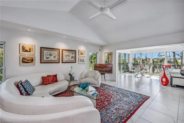 $450,000 | 764 Eagle Creek Drive, Unit 301, Naples, FL 34113