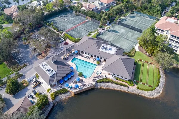 $450,000 | 764 Eagle Creek Drive, Unit 301, Naples, FL 34113