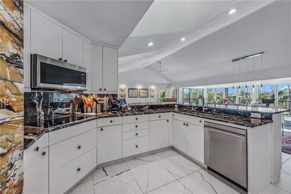 $450,000 | 764 Eagle Creek Drive, Unit 301, Naples, FL 34113
