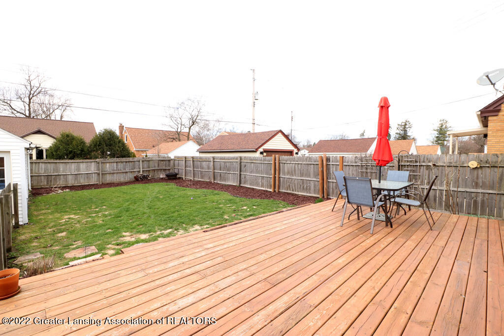 2410 Wellington Road Lansing, MI 48910 - Photo 17 of 19 17