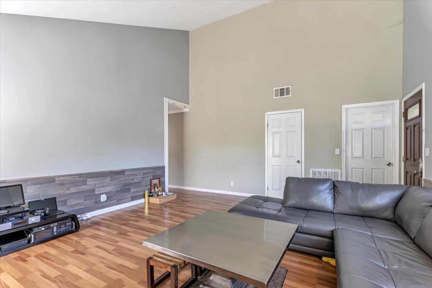 252 Sposito Circle San Jose, CA 95136 - Photo 20 of 50 a living room with furniture and a table