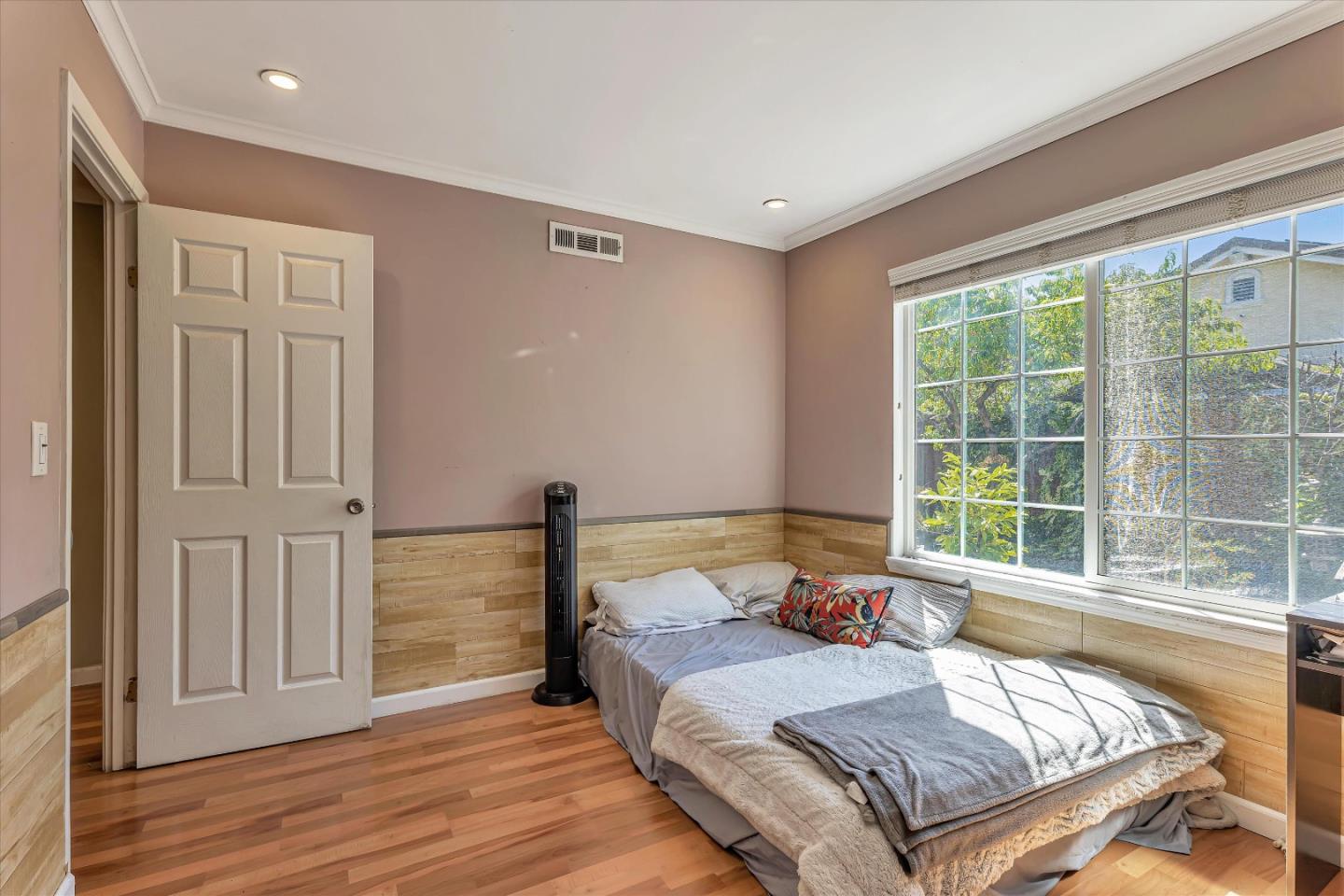 252 Sposito Circle San Jose, CA 95136 - Photo 48 of 50 a living room with furniture and a large window