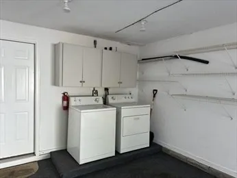 $1,775 | 224 Walnut Street, Unit REAR, Agawam, MA 01001