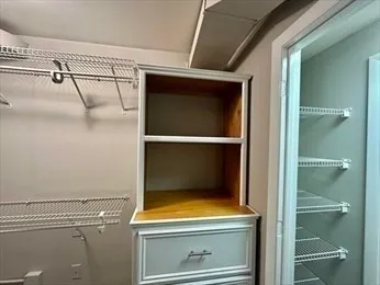 $1,775 | 224 Walnut Street, Unit REAR, Agawam, MA 01001