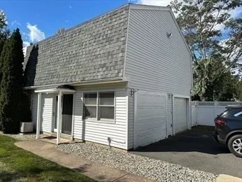 $1,775 | 224 Walnut Street, Unit REAR, Agawam, MA 01001