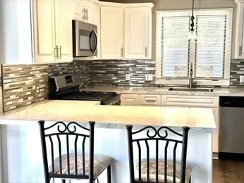 $1,775 | 224 Walnut Street, Unit REAR, Agawam, MA 01001