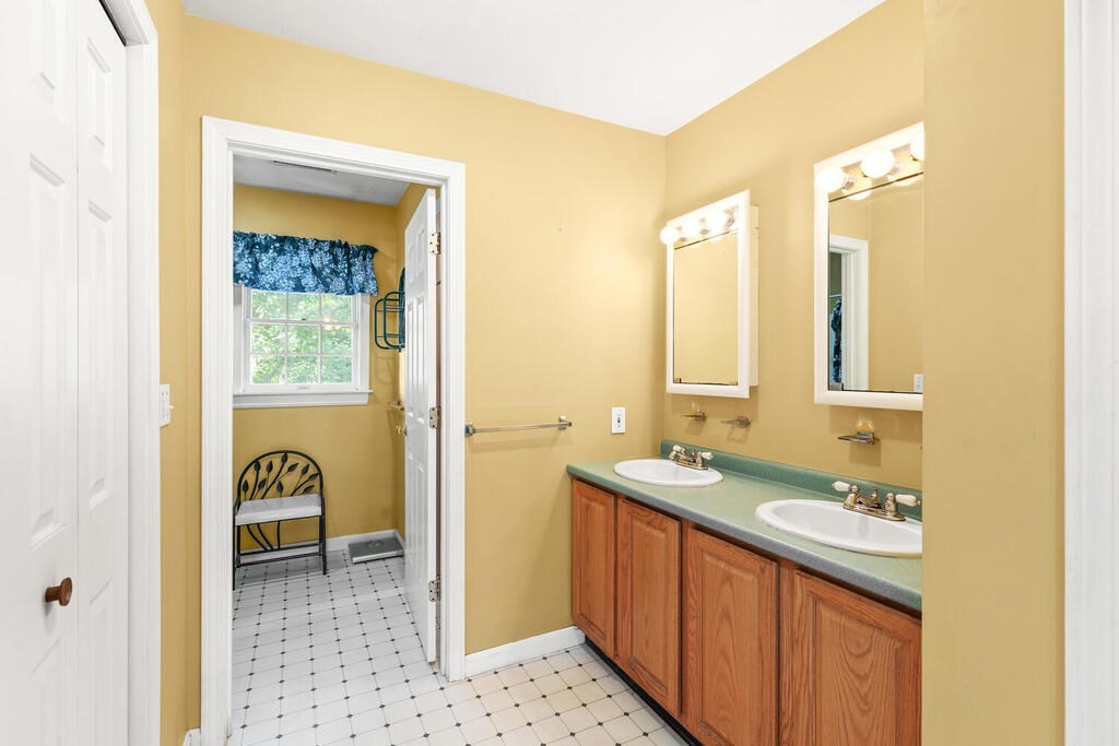 11 Scenic Road Peabody, MA 01960 - Photo 25 of 36 Gallery Image 25