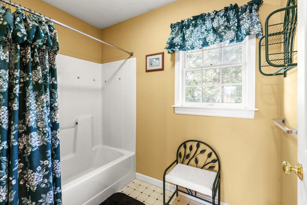11 Scenic Road Peabody, MA 01960 - Photo 26 of 36 Gallery Image 26