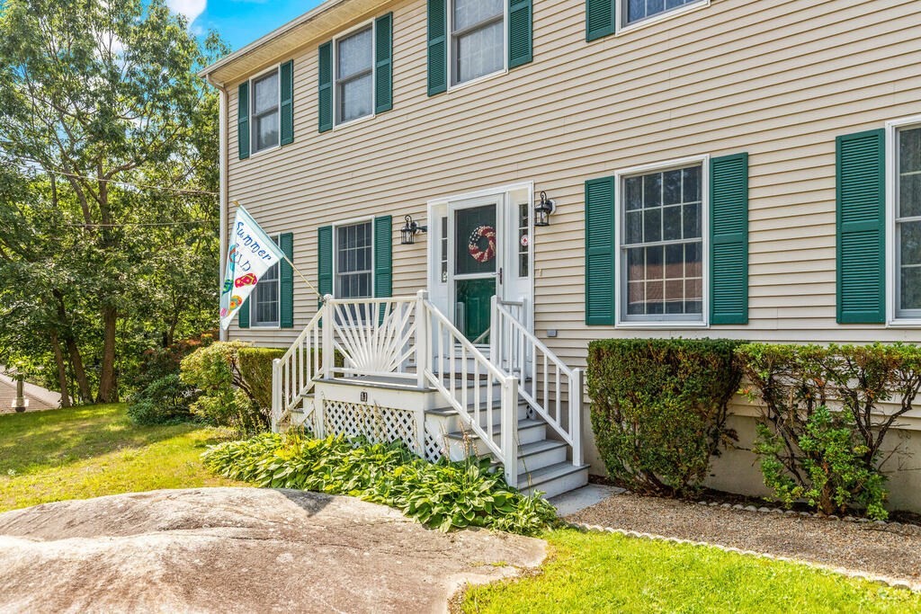 11 Scenic Road Peabody, MA 01960 - Photo 4 of 36 Gallery Image 4