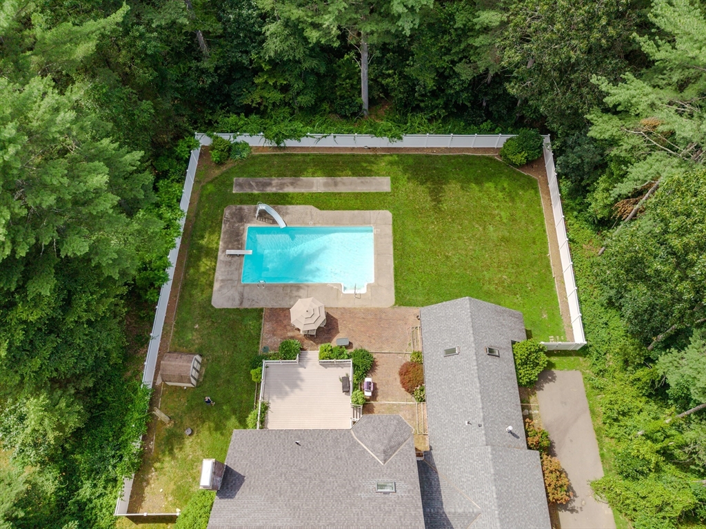 63 Larkspur Drive Amherst, MA 01002 - Photo 40 of 42 an aerial view of a house with a yard