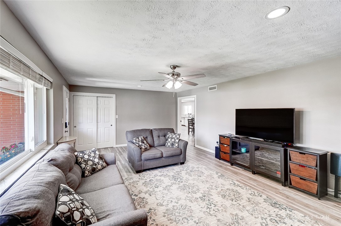 3959 Rexford Road Beavercreek, OH 45430 - Photo 10 of 53
