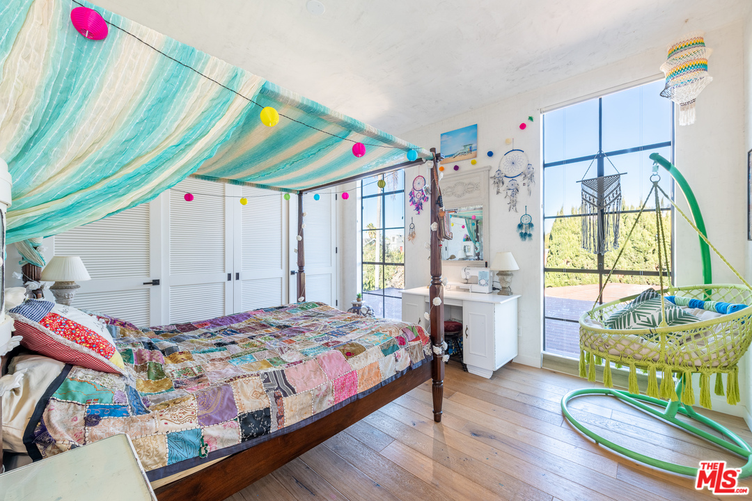 910 Dickson Street Marina del Rey, CA 90292 - Photo 29 of 52