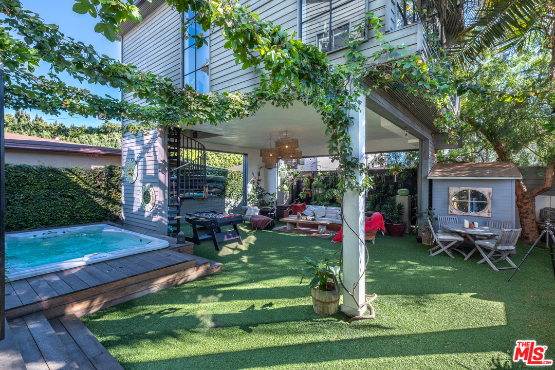 910 Dickson Street Marina del Rey, CA 90292 - Photo 40 of 52