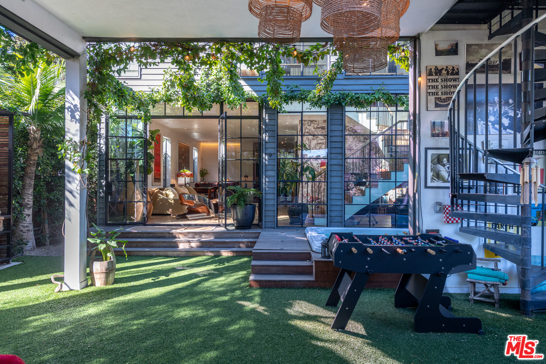 910 Dickson Street Marina del Rey, CA 90292 - Photo 43 of 52 a garden view with a seating space and garden view