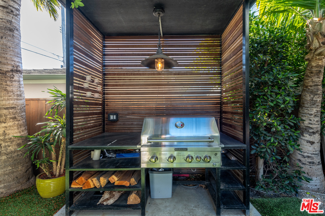 910 Dickson Street Marina del Rey, CA 90292 - Photo 49 of 52