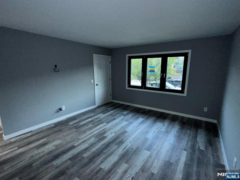 80 Koster Street Wallington, NJ 07057 - Photo 6 of 23