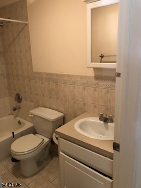 151 Valley Road, Unit D Montclair, NJ 07042 - Photo 11 of 15