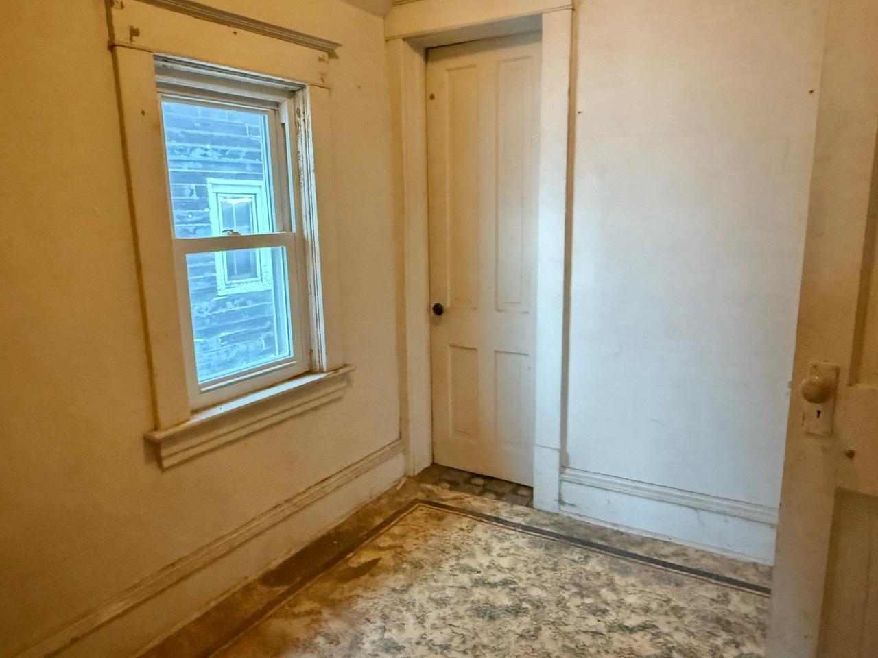 810 4th Avenue Two Harbors, MN 55616 - Photo 16 of 21