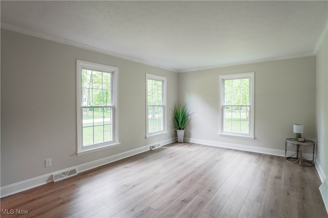 7239 Huntington Road Hudson, OH 44236 - Photo 3 of 49