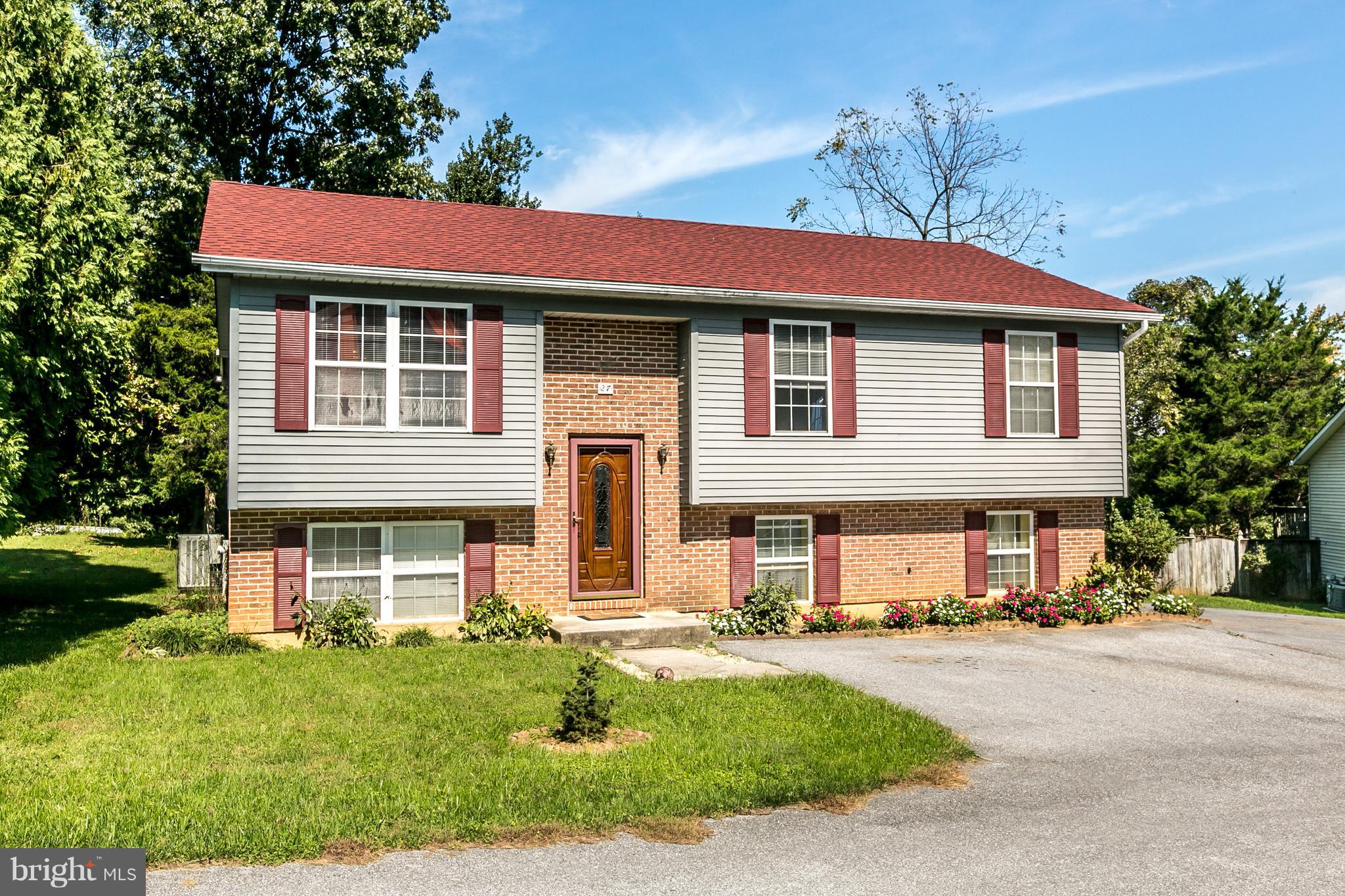 Very cute and clean, new roof