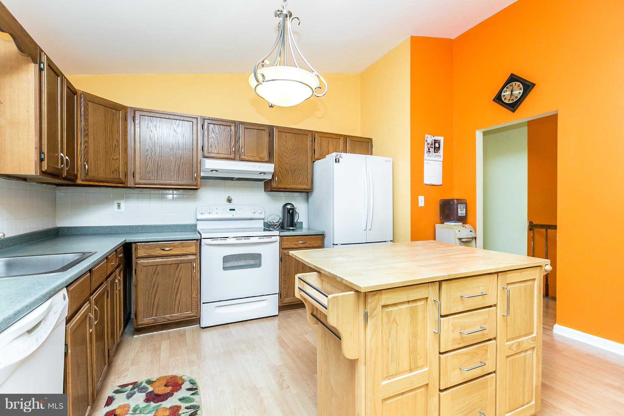 27 Timber Grove Road Owings Mills, MD 21117 - Photo 8 of 30 Kitchen