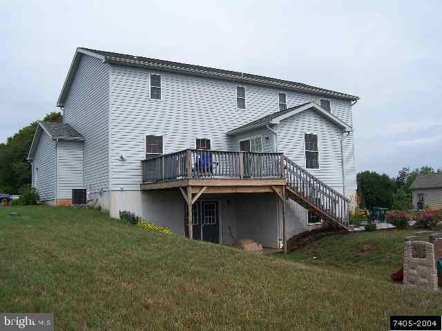 945 East Butter Road York, PA 17406 - Photo 2 of 6