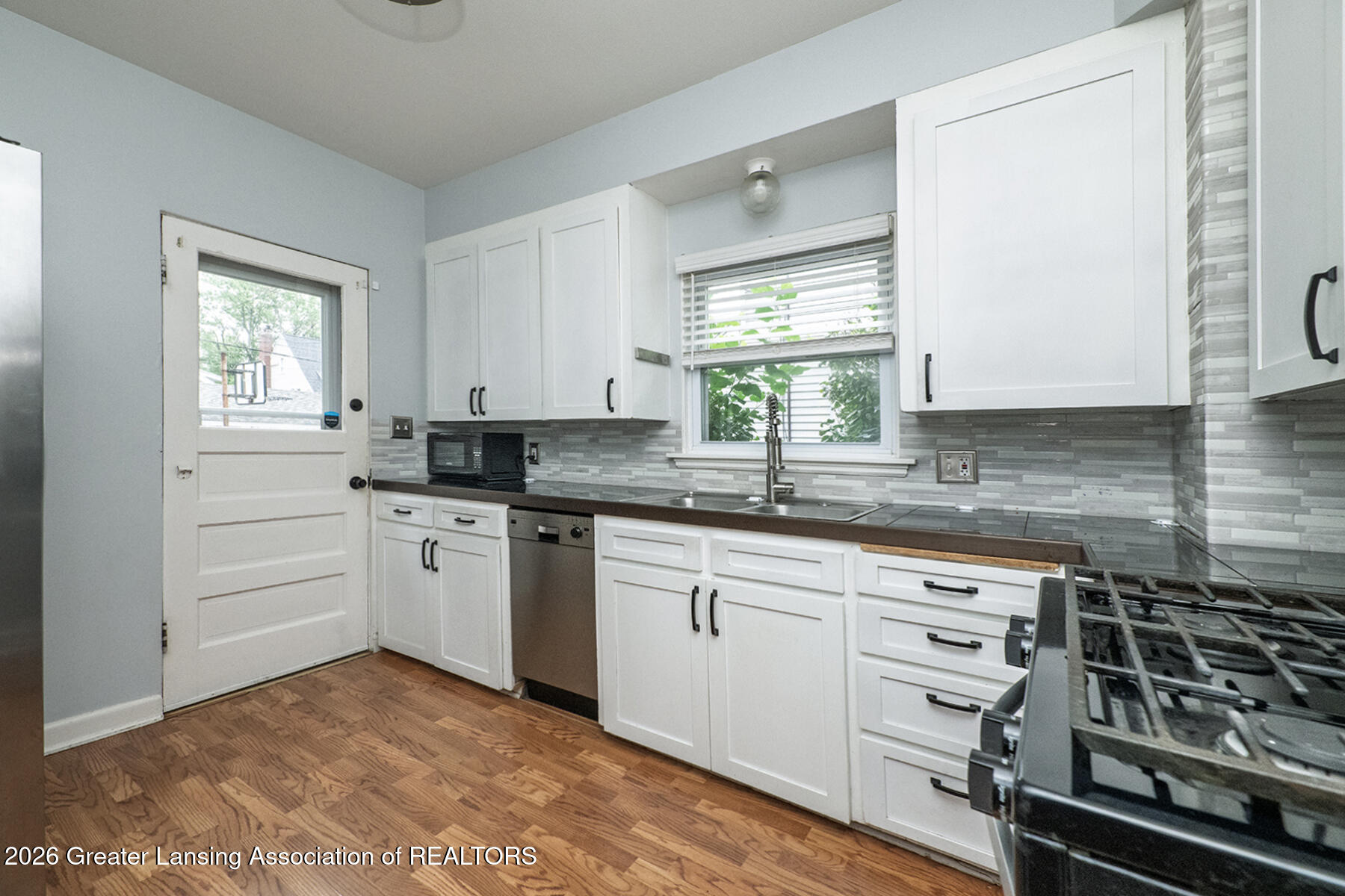 1718 Drexel Road Lansing, MI 48915 - Photo 8 of 19 Kitchen
