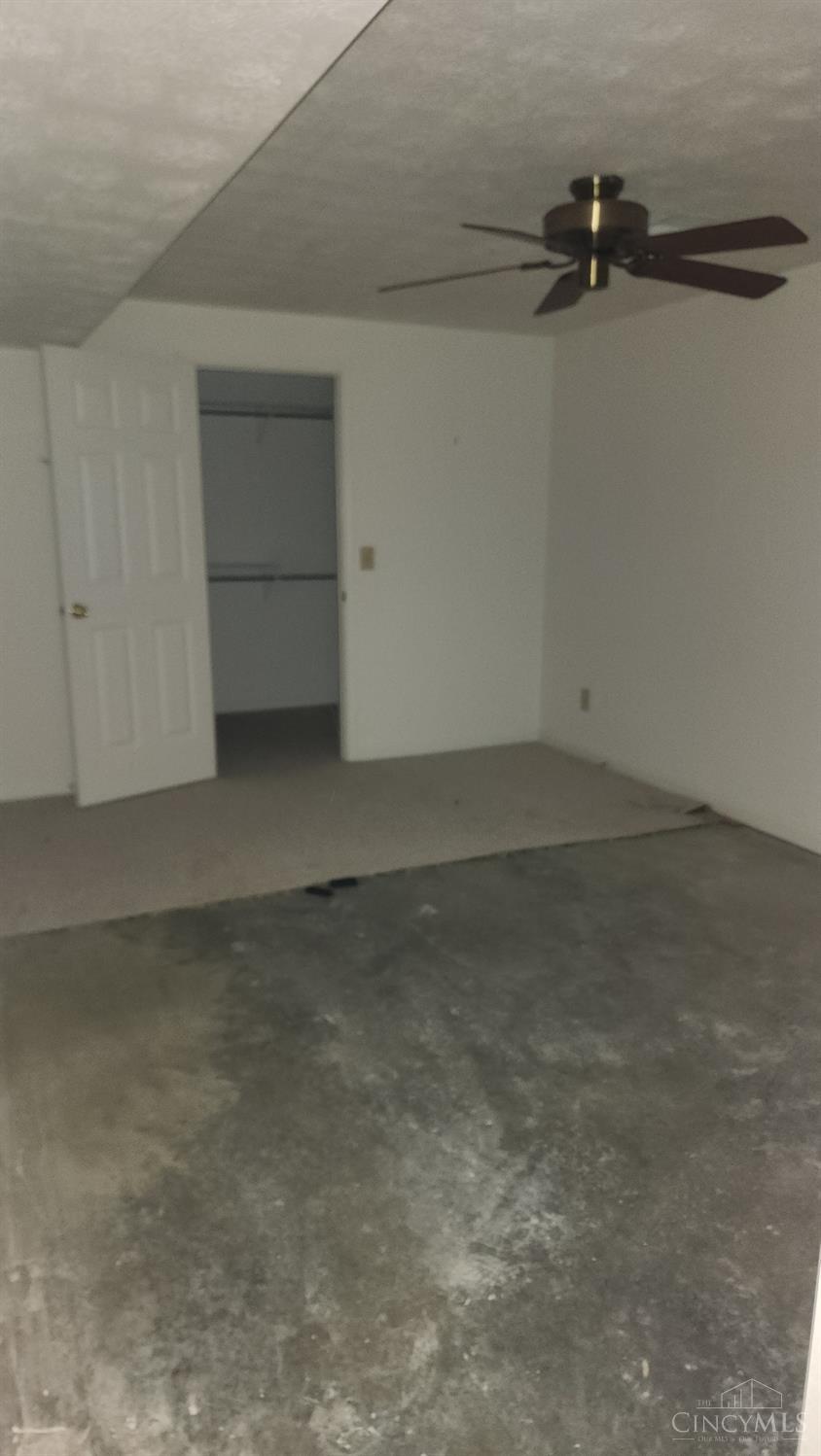 3677 Jessup Road Cincinnati, OH 45247 - Photo 19 of 23 Room in the lower level , that is not a bedroom since there is no window- but can make a great office!!