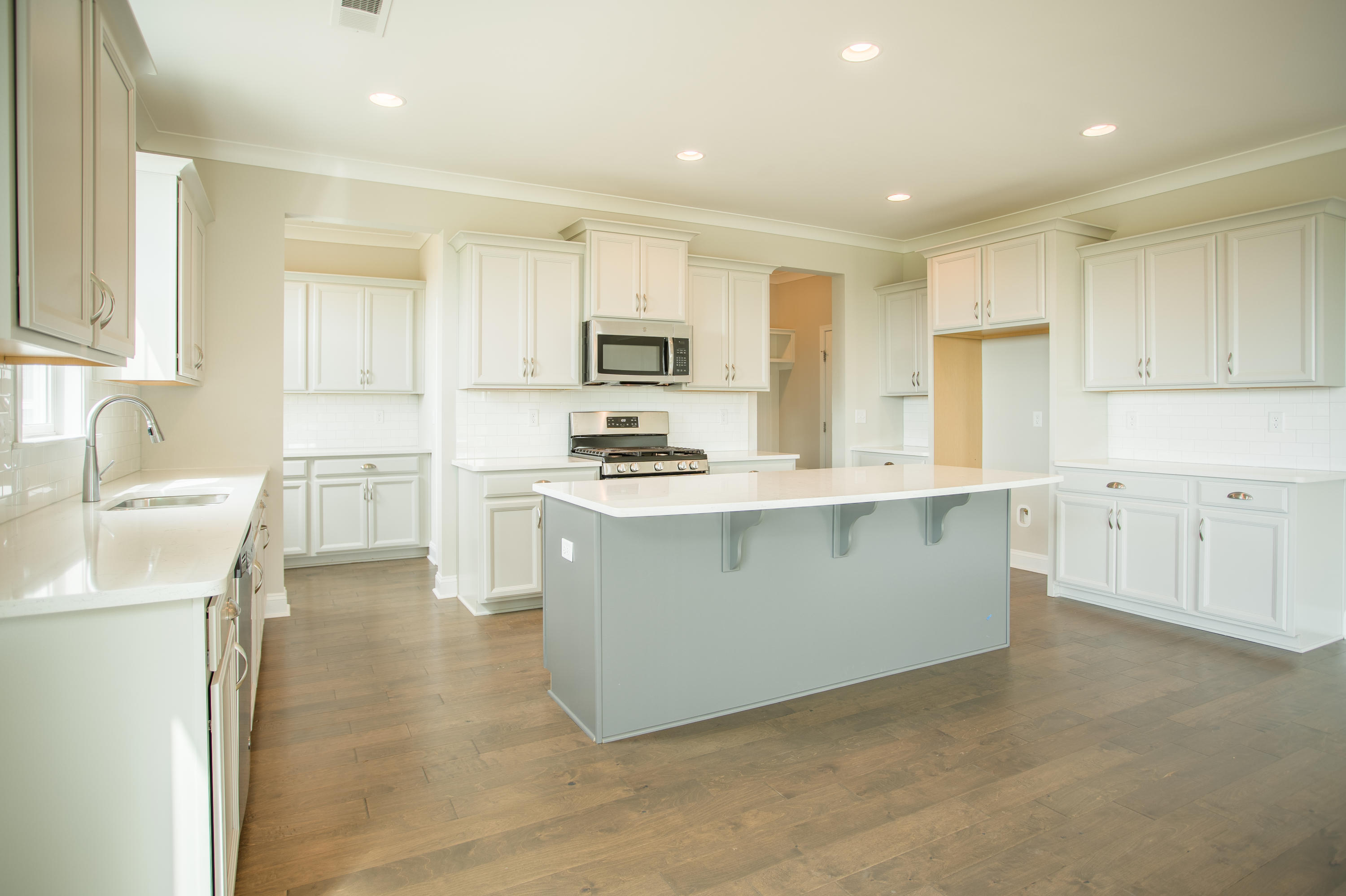 1417 Rivers Cotton Road Charleston, SC 29412 - Photo 5 of 34 kitchen