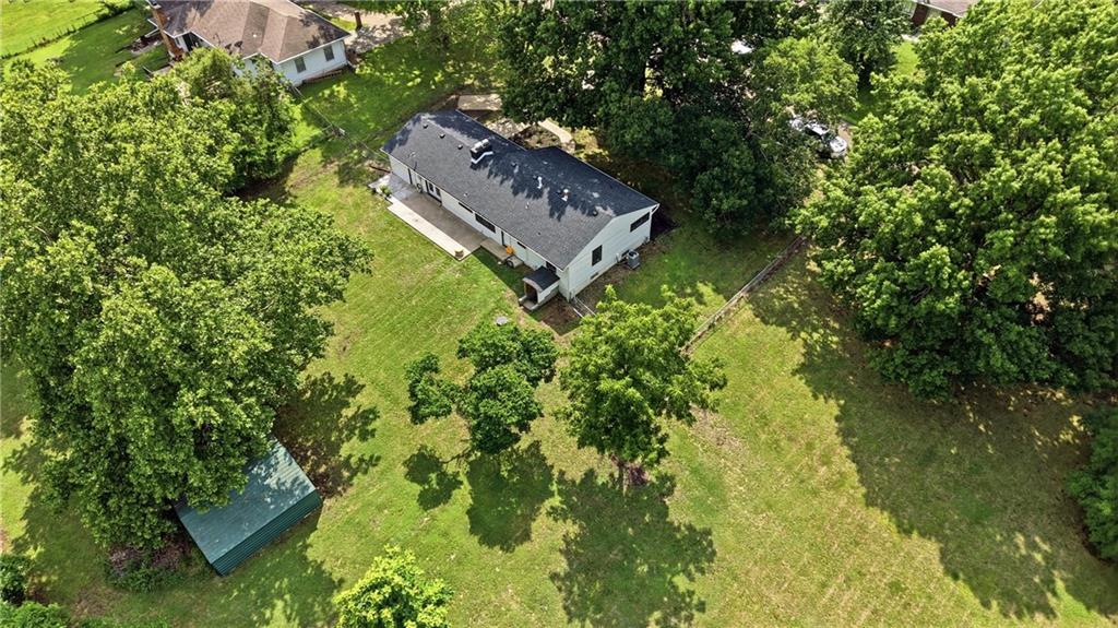 3907 Southwest Scherer Road Lee's Summit, MO 64082 - Photo 3 of 40