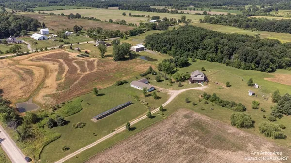 $970,000 | 12322 Mccollum Road, Clinton, MI 49236