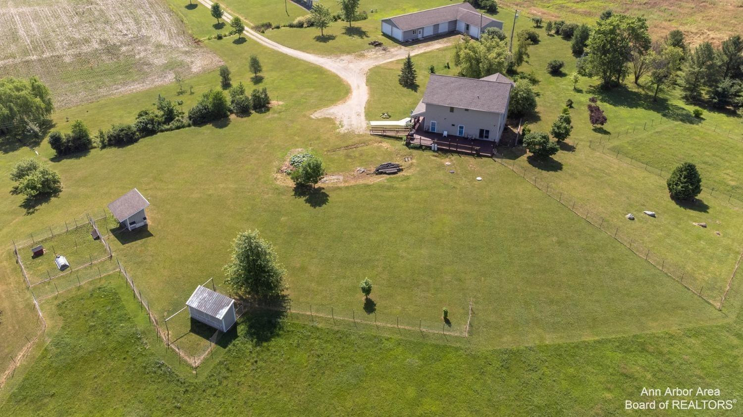 12322 Mccollum Road Clinton, MI 49236 - Photo 31 of 84 Photo 32